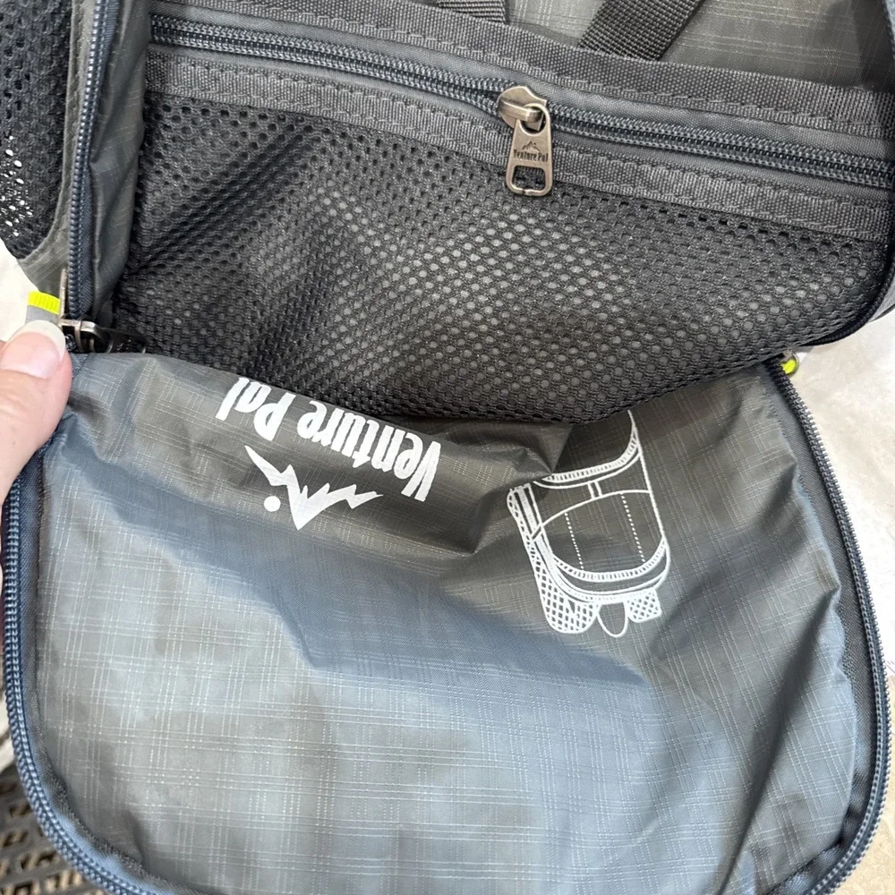 Venture Pal Field Operation 35L Packable Backpack Black Hiking Lightweight EUC